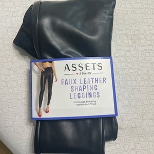 SPANX faux leather shaping leggings